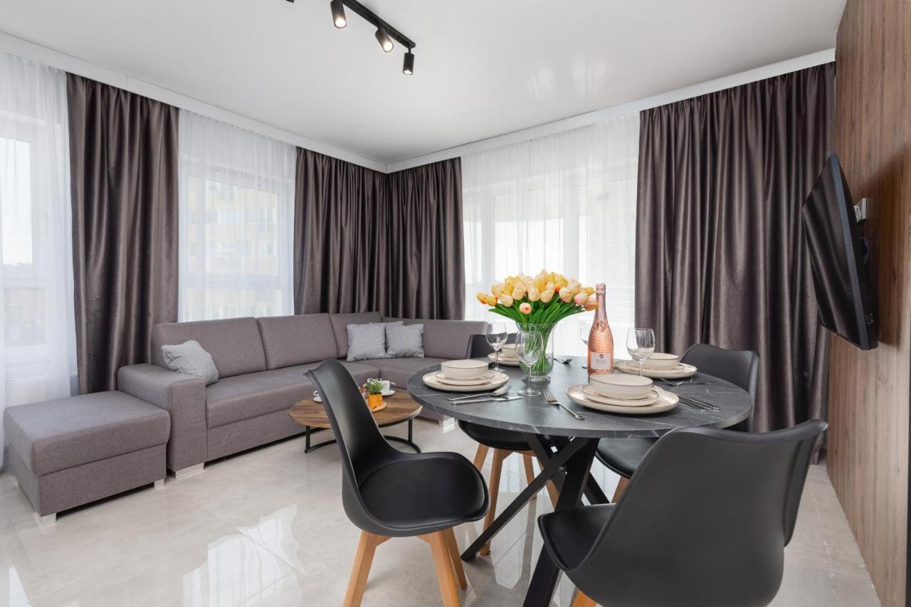 Sun Towers Lux Apartments By Renters Prestige سفينويتشي المظهر الخارجي الصورة