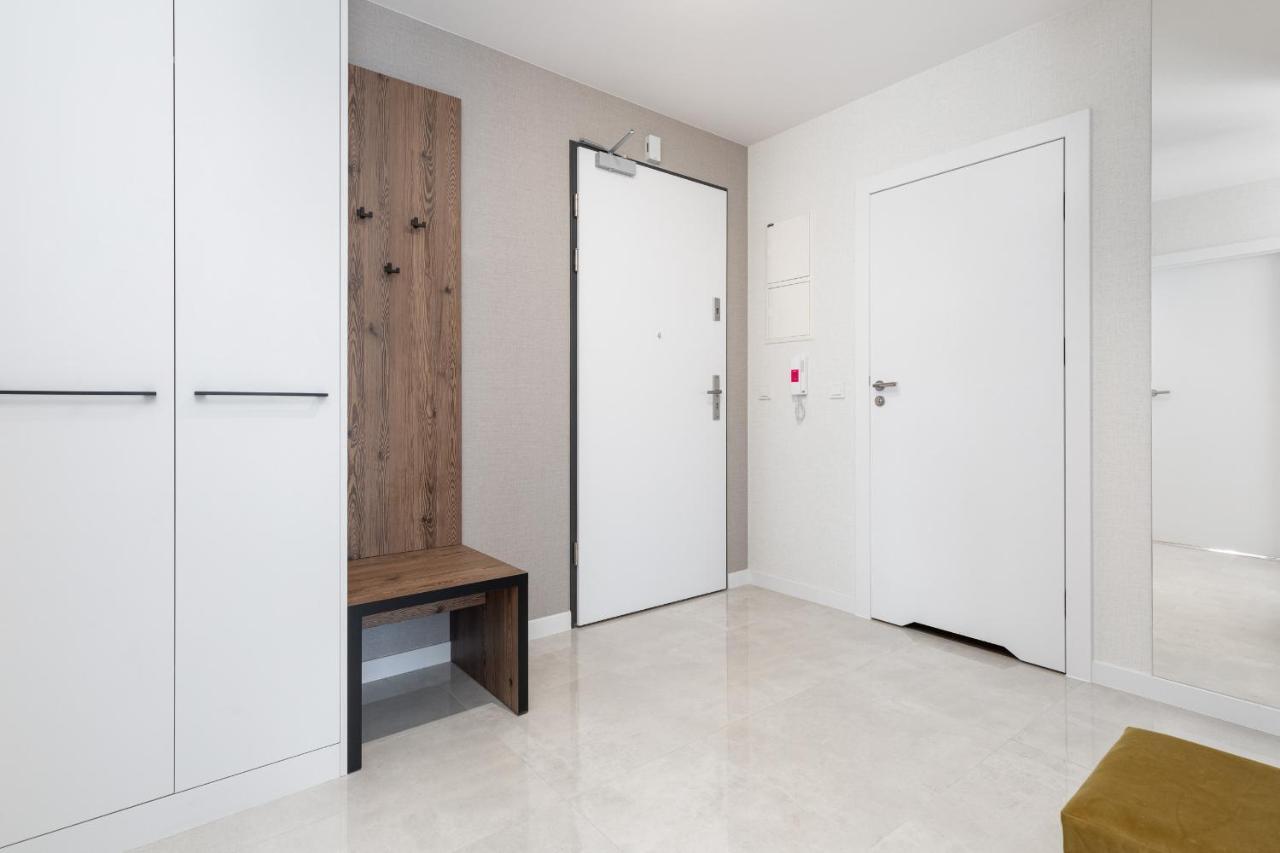 Sun Towers Lux Apartments By Renters Prestige سفينويتشي المظهر الخارجي الصورة