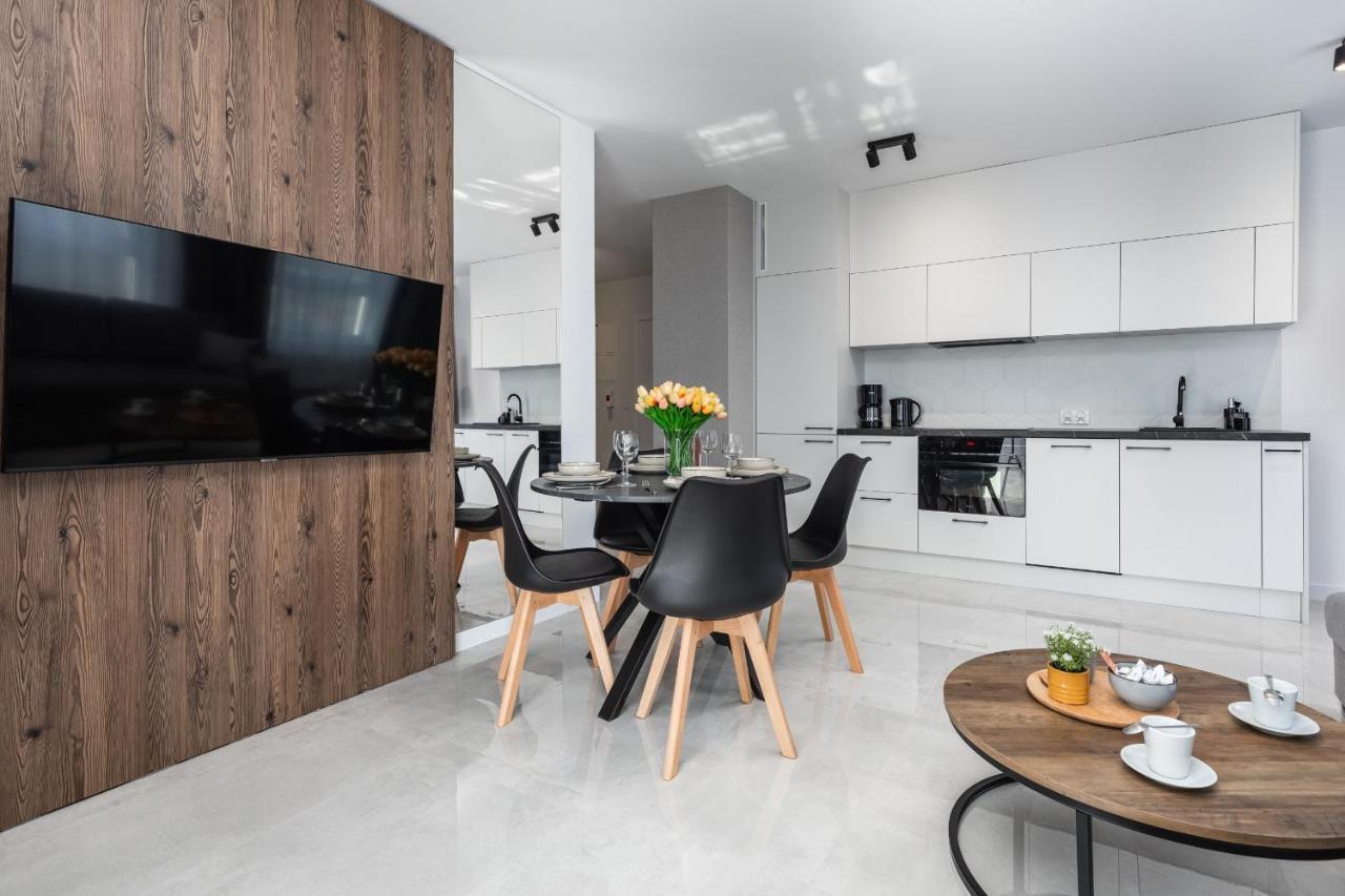 Sun Towers Lux Apartments By Renters Prestige سفينويتشي المظهر الخارجي الصورة