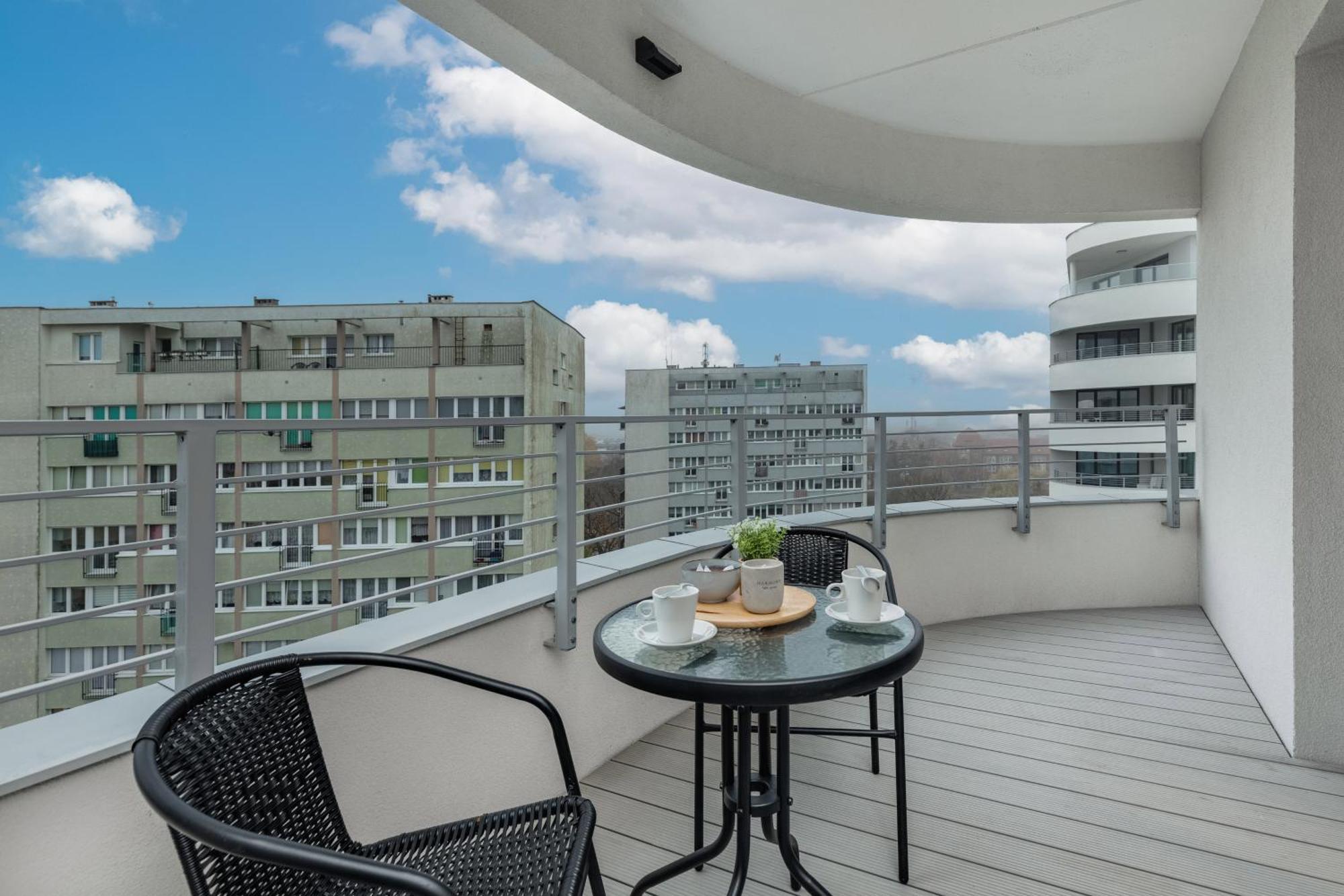 Sun Towers Lux Apartments By Renters Prestige سفينويتشي المظهر الخارجي الصورة